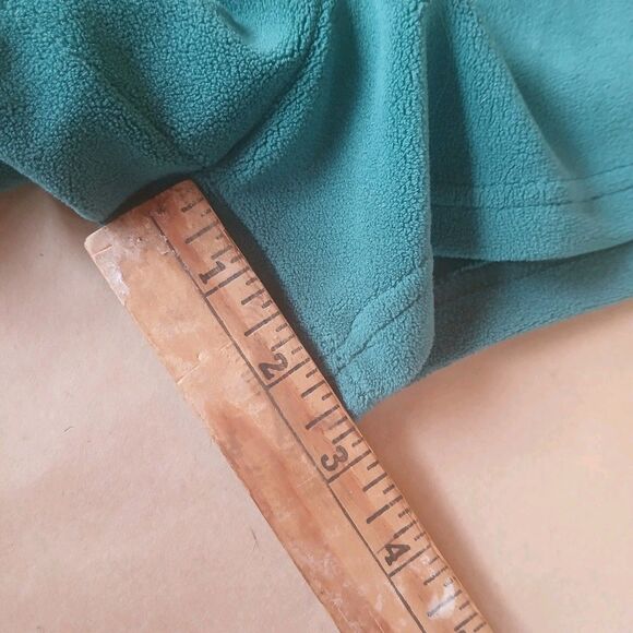 Wallflower Fleece Shorts Size XL Green Pull On Elastic Waist Athleisure Comfy - Picture 5 of 5